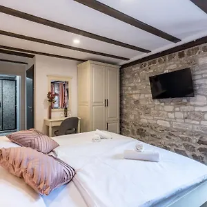 https://luxury-bb-rooms-matusko.splithotels.org