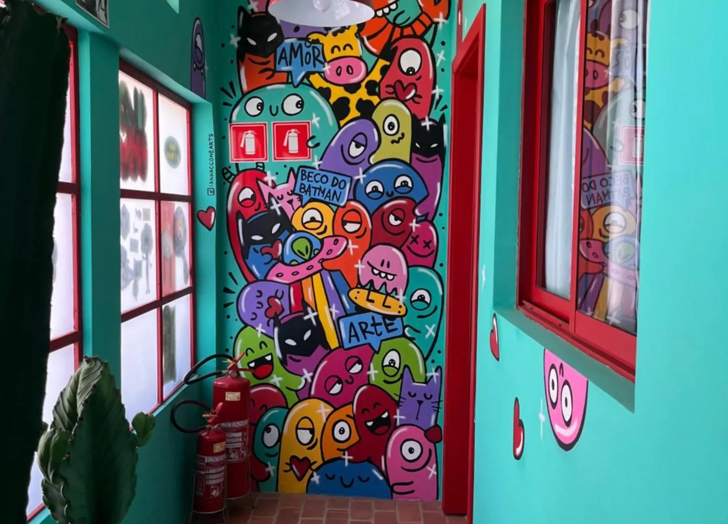 Hostel Pousada Bat N Breakfast No Beco Do Batman Sao Paulo Brazil